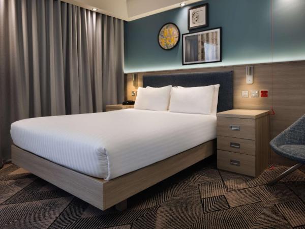 Hampton by Hilton York : photo 3 de la chambre chambre lit queen-size - pour personnes à mobilité réduite