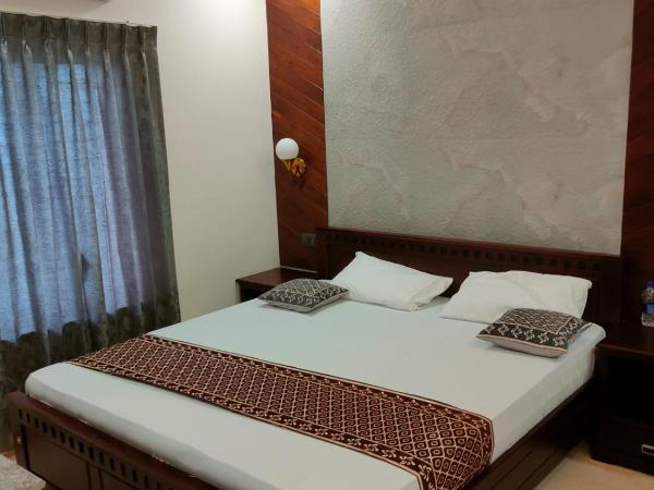 ROYES PARK ROOMs & MINI PARTY HALL : photo 4 de la chambre chambre double deluxe