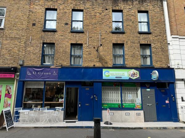 The Dome : photo 10 de la chambre chambre double standard avec salle de bains commune