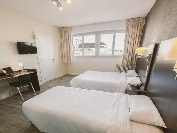 Hôtel de la Vendée : photo 2 de la chambre chambre triple supérieure