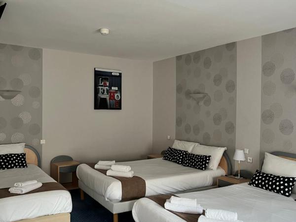 Hotel du Nord - Ville-Haute : photo 3 de la chambre chambre triple standard