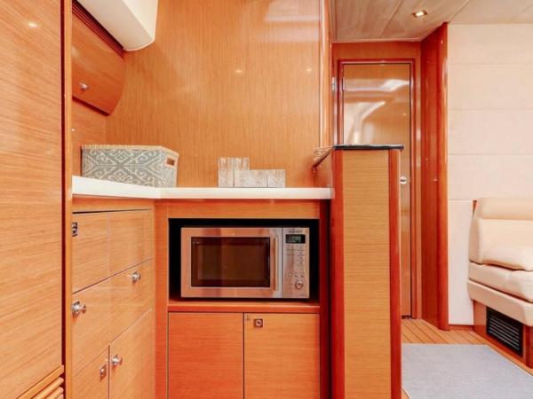 Séjour de rêve sur un Yacht à La Rochelle : photo 3 de la chambre mobile home