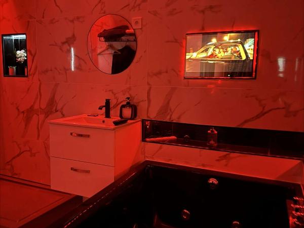 Suite ZEN by L Amaryllis Jacuzzi Béziers-Centre Arrivée autonome : photo 10 de la chambre appartement - rez-de-chaussée