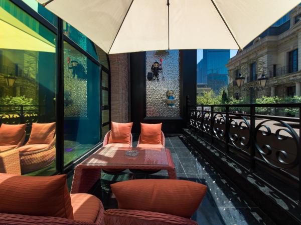 Space Design Hotel : photo 1 de la chambre suite avec baignoire spa