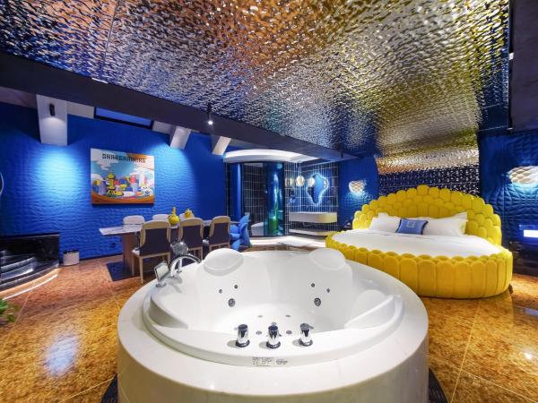 Space Design Hotel : photo 1 de la chambre suite deluxe avec baignoire spa