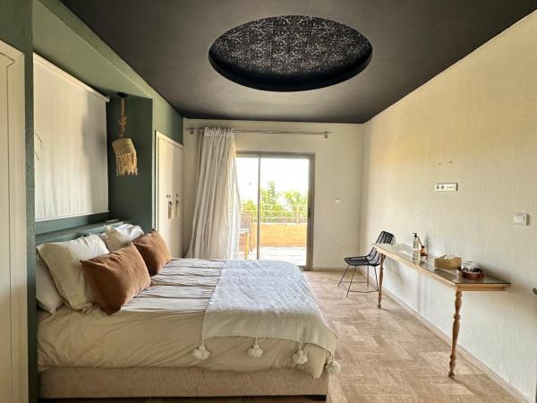 Smala architect's house : photo 2 de la chambre villa avec piscine privée