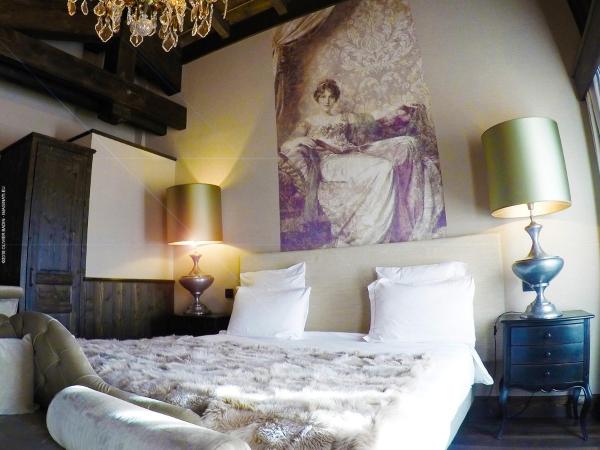 Hotel Le Castel : photo 1 de la chambre chambre double ou lits jumeaux supérieure - vue sur mont-blanc