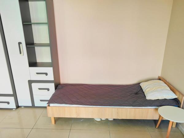 Villa Krasnowolska Airport : photo 6 de la chambre lit simple dans dortoir de 4 lits