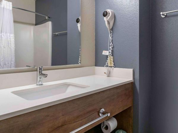 Extended Stay America Premier Suites - Fort Lauderdale - Convention Center - Cruise Port : photo 5 de la chambre studio lit king-size - non-fumeurs