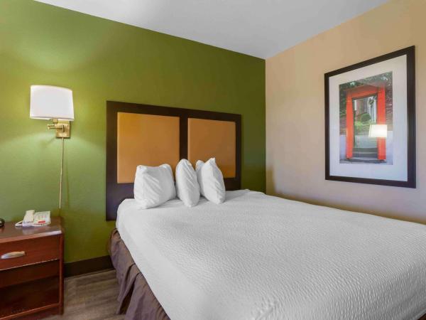 Extended Stay America Suites - Phoenix - Chandler - E Chandler Blvd : photo 1 de la chambre studio lit queen-size - non-fumeurs