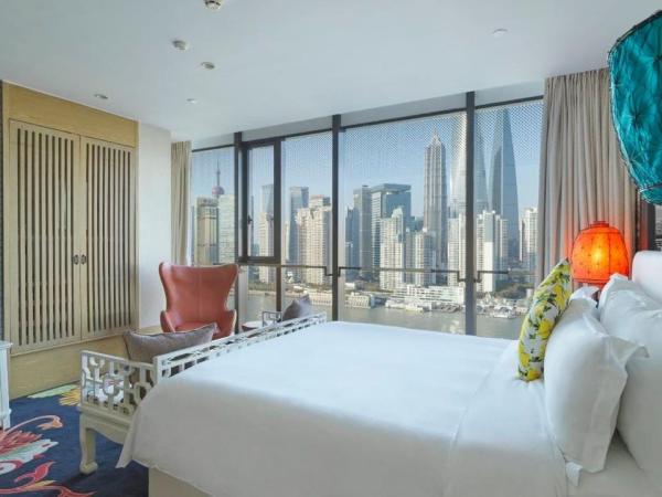 Hotel Indigo Shanghai On The Bund, an IHG Hotel : photo 1 de la chambre chambre lit king-size première - vue sur rivière