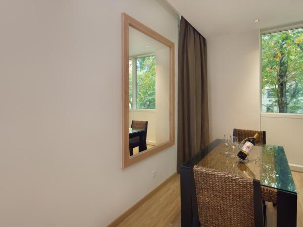 Park Regis by Prince Singapore - Newly Renovated : photo 4 de la chambre studio suite king [newly renovated]