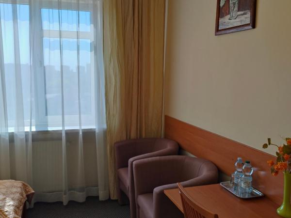 HotelsLublin : photo 1 de la chambre chambre lits jumeaux Économique