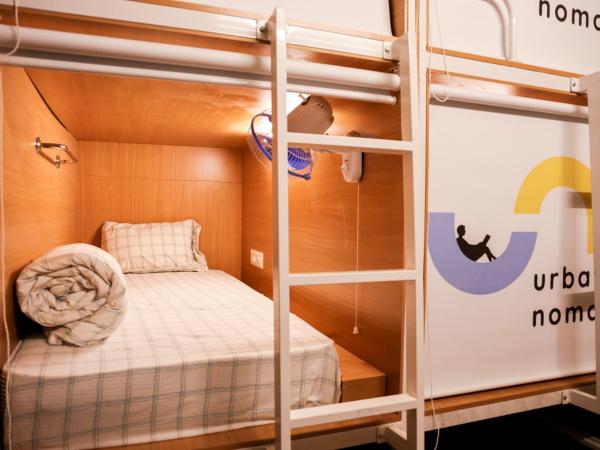 Urban Nomads Pune Riverside CoLive CoWork : photo 6 de la chambre lit dans dortoir mixte de 6 lits