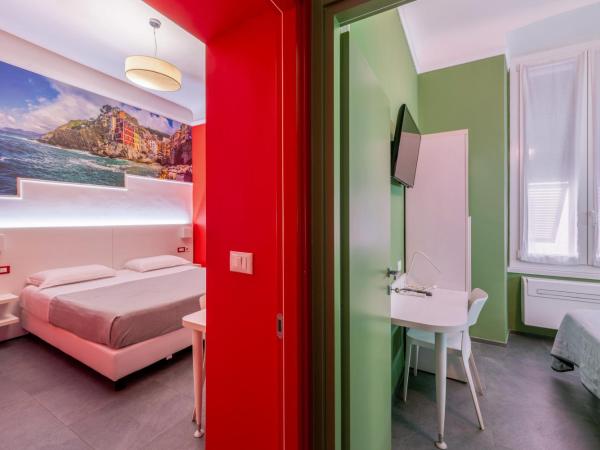 Hotel Fiume : photo 1 de la chambre hébergement quadruple - 2 chambres communicantes