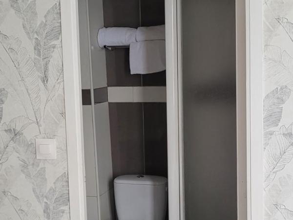 Hotel Central Anzac : photo 2 de la chambre chambre quadruple avec lits superposés
