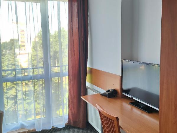 HotelsLublin : photo 9 de la chambre chambre simple