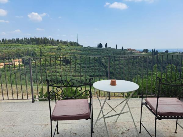 La Vineria di San Mattia : photo 10 de la chambre chambre double ou lits jumeaux deluxe – vue sur jardin