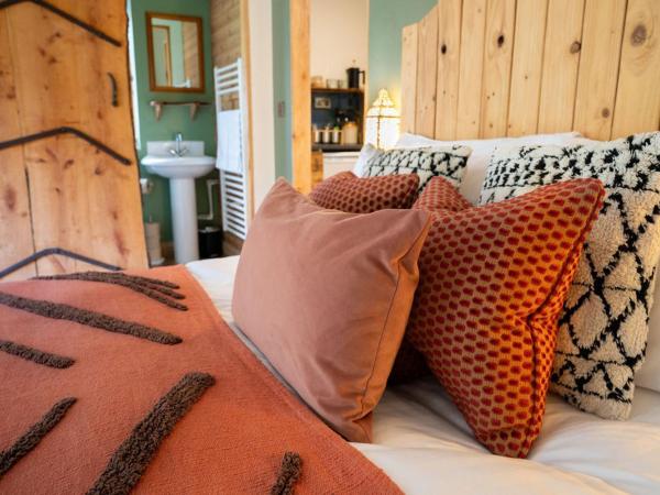 The Lazy T : photo 10 de la chambre cottage - vue sur jardin