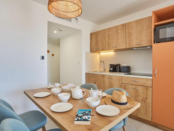 Résidence Prestige Odalys Riviera : photo 1 de la chambre appartement