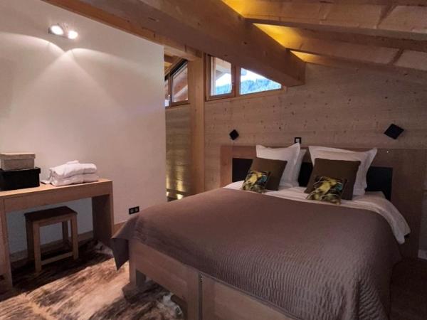Chalet-Hôtel Inarpa : photo 2 de la chambre suite deluxe « sous le toit » (2 personnes)