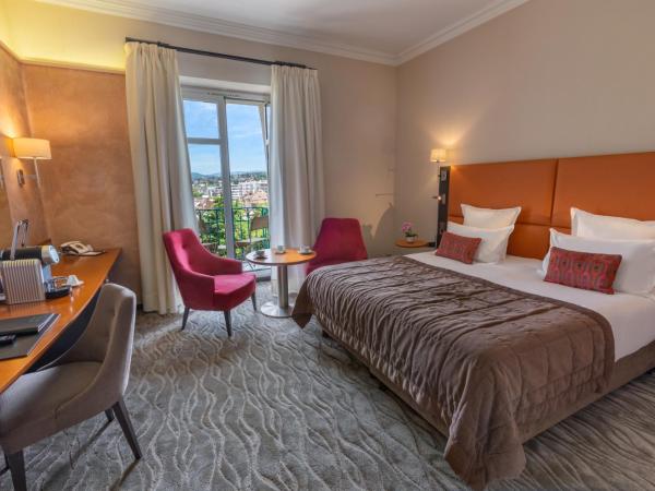 Impérial Palace : photo 4 de la chambre chambre classique avec balcon - accès au spa inclus - réservation nécessaire