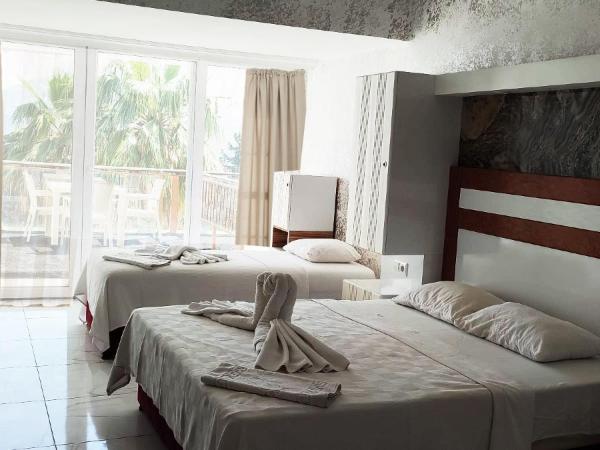 Bodrum Liman Resort : photo 4 de la chambre chambre triple - vue sur mer