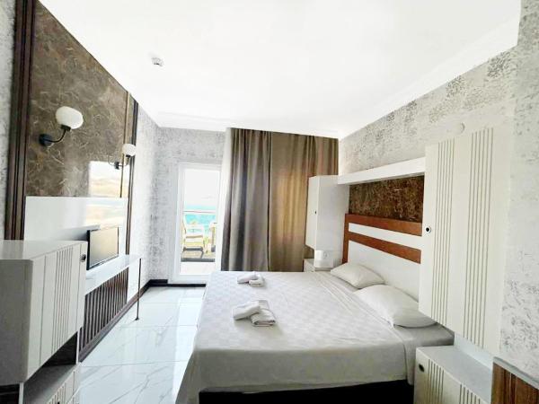 Bodrum Liman Resort : photo 1 de la chambre chambre double - vue sur mer