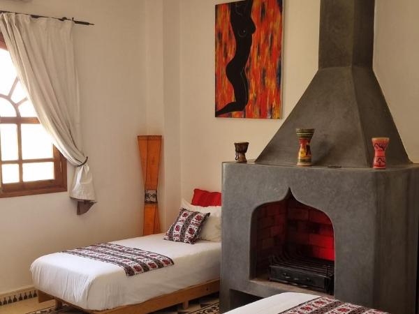 Dar Essaada : photo 3 de la chambre chambre double - vue sur piscine