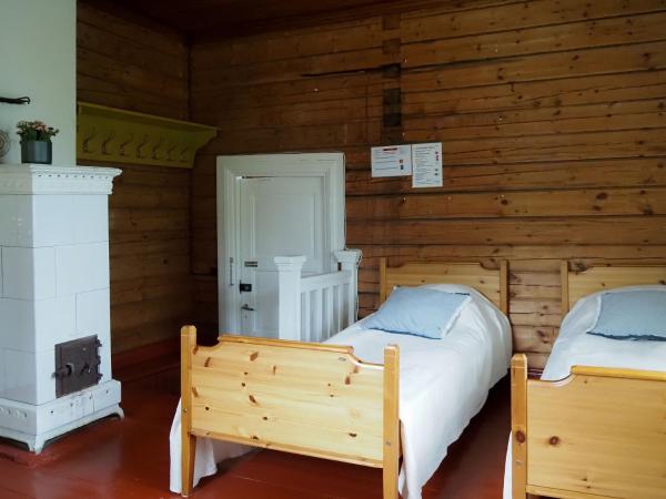 Kivisaari : photo 5 de la chambre chambre lits jumeaux avec toilettes communes