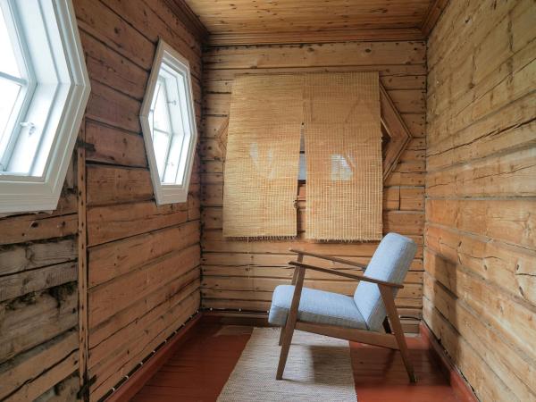 Kivisaari : photo 4 de la chambre chambre double avec salle de bains commune