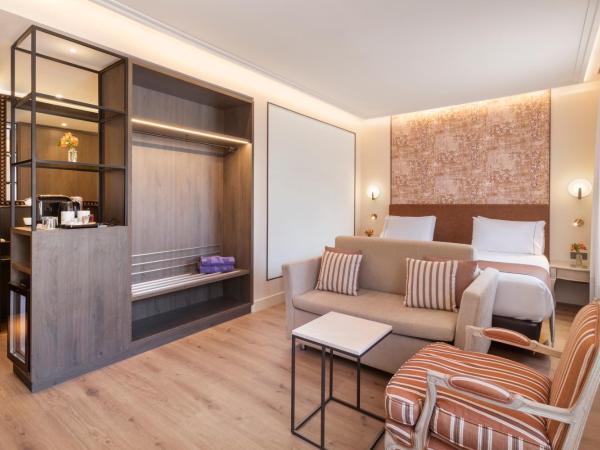 Eurostars Sevilla Boutique : photo 1 de la chambre chambre triple