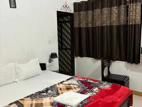 The Royal Lake View Villa : photo 3 de la chambre chambre lit queen-size deluxe