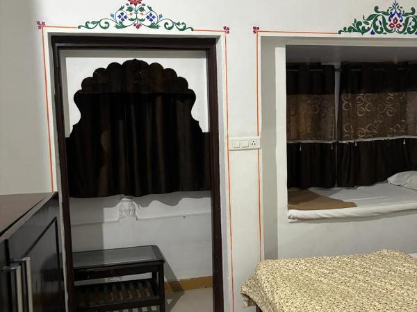 The Royal Lake View Villa : photo 7 de la chambre chambre double supérieure