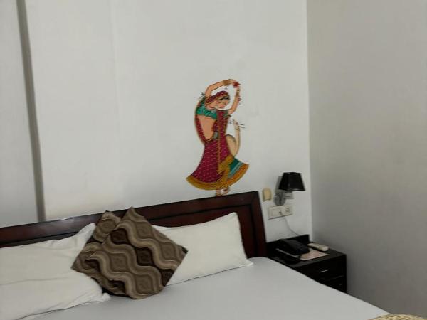 The Royal Lake View Villa : photo 8 de la chambre chambre double supérieure