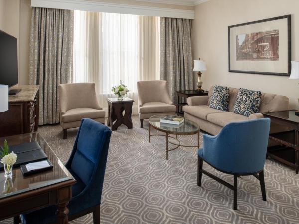 The Roosevelt Hotel New Orleans - Waldorf Astoria Hotels & Resorts : photo 1 de la chambre suite lit king-size de luxe