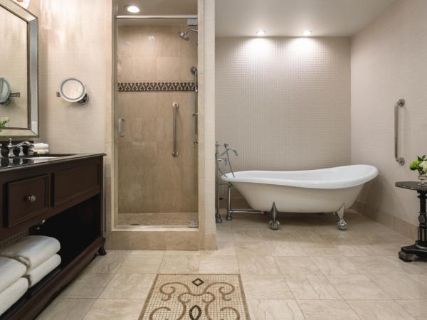 The Roosevelt Hotel New Orleans - Waldorf Astoria Hotels & Resorts : photo 4 de la chambre suite lit king-size de luxe