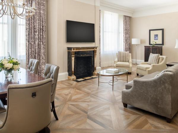 The Roosevelt Hotel New Orleans - Waldorf Astoria Hotels & Resorts : photo 2 de la chambre suite lit king-size présidentielle 1 chambre