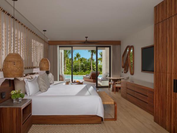 Secrets Playa Blanca Costa Mujeres - All Inclusive Adults Only : photo 10 de la chambre suite junior club privilège - accès direct piscine - côté océan