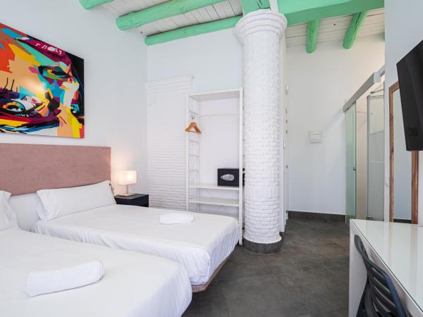 Hotel Kuve Marbella : photo 7 de la chambre chambre double ou lits jumeaux avec terrasse