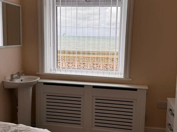 Medistay PLAB2 Student Accommodation : photo 2 de la chambre chambre simple - vue sur mer