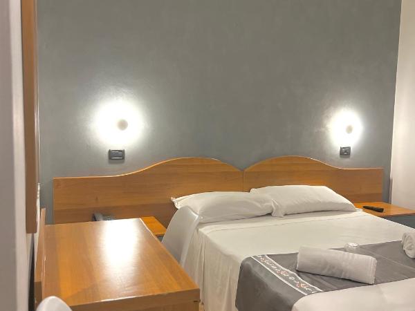 Hotel Sara : photo 5 de la chambre chambre double