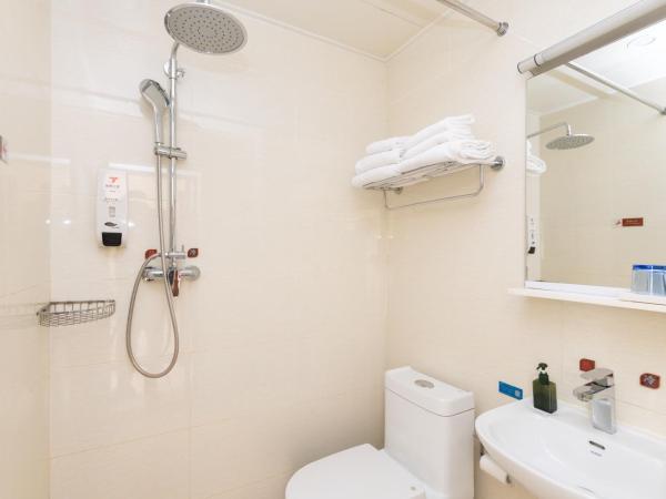Golden Inns Chain Hotel Beijing JianGuomen : photo 4 de la chambre chambre supérieure lit queen-size