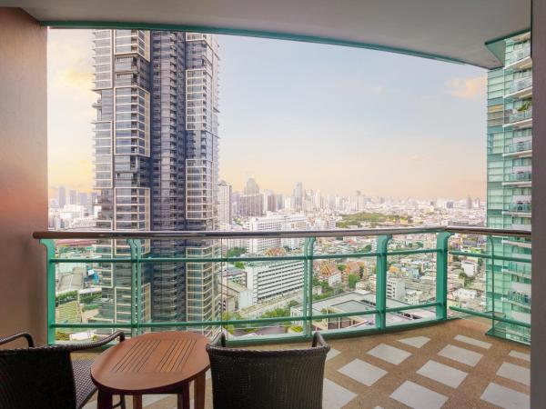 Hôtel Chatrium Riverside Bangkok : photo 3 de la chambre suite 1 chambre lit king-size - vue sur ville 