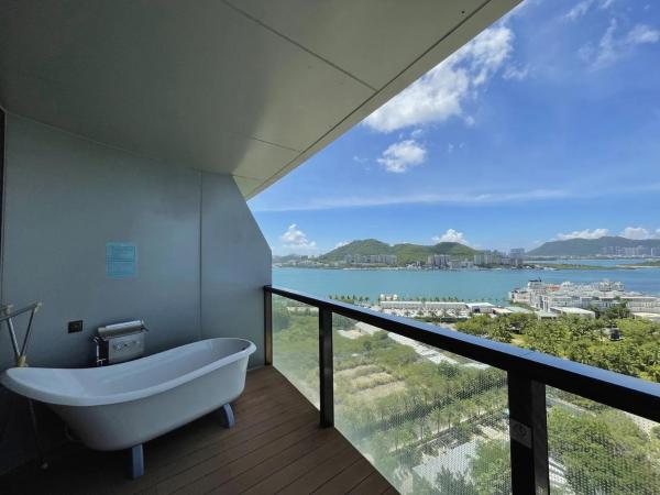 Sanya Romantic Journey Sea Resort & Spa : photo 5 de la chambre chambre lit king-size - vue sur mer