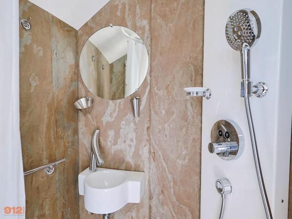 ANTHENEA Suite Hôtelière Flottante : photo 8 de la chambre mobile home