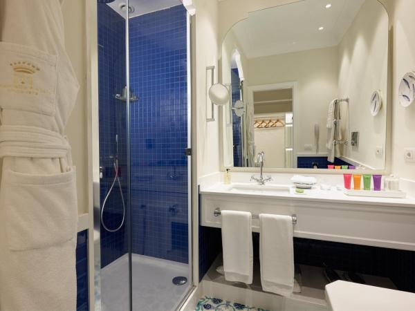 Grand Hotel Ambasciatori : photo 5 de la chambre chambre double ou lits jumeaux supérieure - vue sur jardin