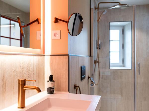 La Mère Poulard : photo 1 de la chambre suite - bâtiment principal