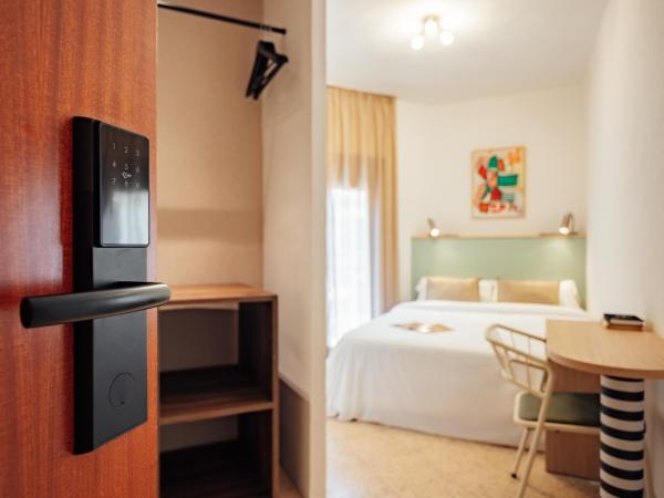 Hotel Robson : photo 7 de la chambre chambre double avec balcon