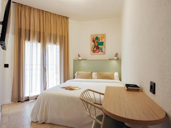 Hotel Robson : photo 2 de la chambre chambre double avec balcon